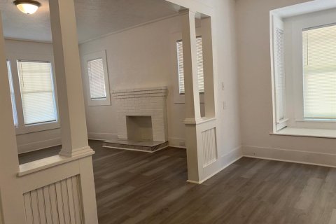 House in St. Lucie, Florida 6 bedrooms, 142.7 sq.m. № 2245607 - photo 8