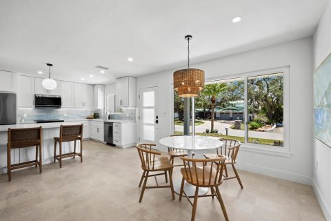 Villa ou maison à vendre à Sarasota, Floride: 3 chambres, 154.22 m2 № 1888510 - photo 5