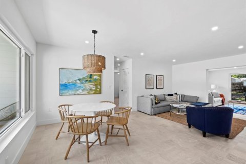 Villa ou maison à vendre à Sarasota, Floride: 3 chambres, 154.22 m2 № 1888510 - photo 8
