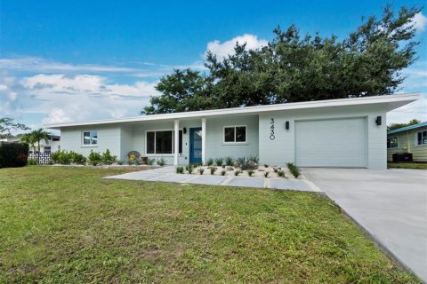 Villa ou maison à vendre à Sarasota, Floride: 3 chambres, 154.22 m2 № 1888510 - photo 1