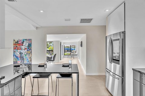 Купить виллу или дом в Халландейл-Бич, Флорида 3 спальни, 231.51м2, № 1990844 - фото 12