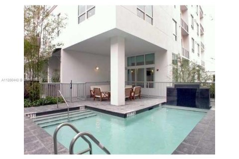 Condo in Miami, Florida, 1 bedroom  № 1878854 - photo 8