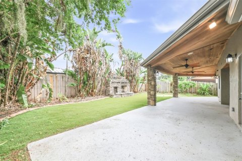 House in Brandon, Florida 4 bedrooms, 235.51 sq.m. № 2330335 - photo 20