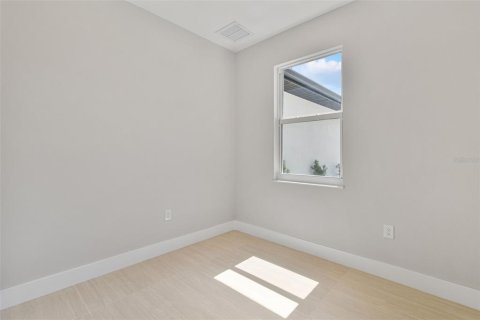 Villa ou maison à vendre à Port Charlotte, Floride: 4 chambres, 158.31 m2 № 2149365 - photo 19