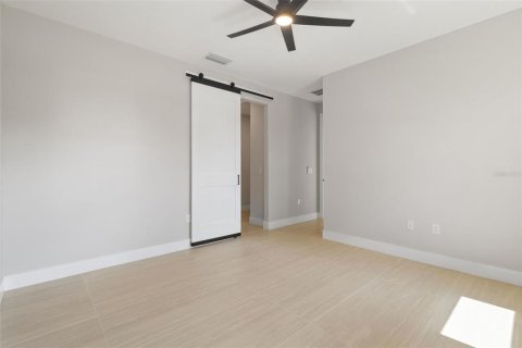 Villa ou maison à vendre à Port Charlotte, Floride: 4 chambres, 158.31 m2 № 2149365 - photo 8