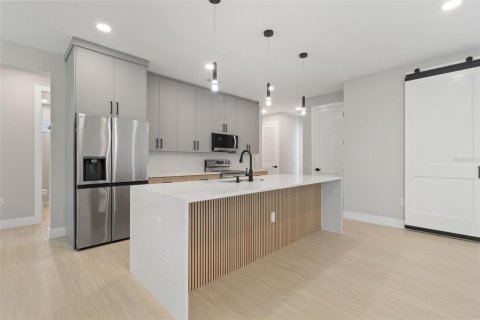 Villa ou maison à vendre à Port Charlotte, Floride: 4 chambres, 158.31 m2 № 2149365 - photo 21