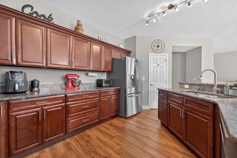 Villa ou maison à vendre à Davenport, Floride: 5 chambres, 238.85 m2 № 2406809 - photo 8