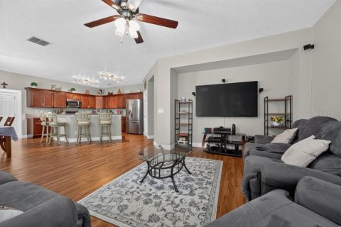 Villa ou maison à vendre à Davenport, Floride: 5 chambres, 238.85 m2 № 2406809 - photo 13