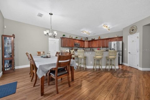 Villa ou maison à vendre à Davenport, Floride: 5 chambres, 238.85 m2 № 2406809 - photo 11