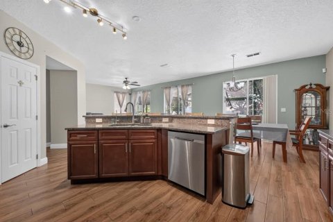 Villa ou maison à vendre à Davenport, Floride: 5 chambres, 238.85 m2 № 2406809 - photo 6