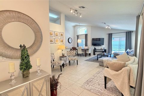Casa en venta en Kissimmee, Florida, 4 dormitorios, 143.63 m2 № 2108960 - foto 3