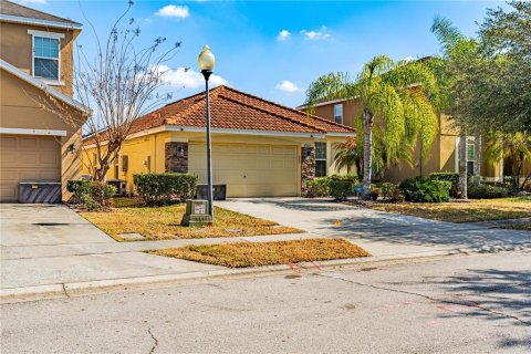 Casa en venta en Kissimmee, Florida, 4 dormitorios, 143.63 m2 № 2108960 - foto 2