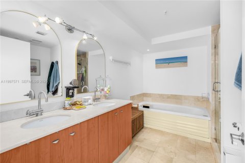 Купить кондоминиум в Майами-Бич, Флорида 3 спальни, 131.92м2, № 2059327 - фото 14