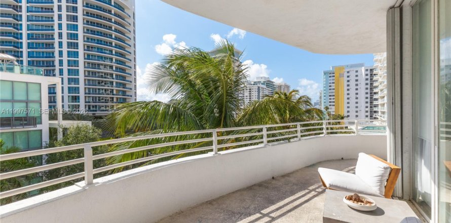 Кондоминиум с 3 спальнями в Майами-Бич, Флорида № 2059327