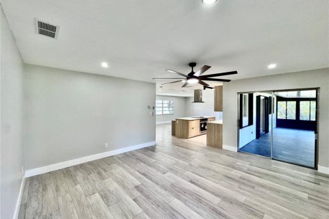 Casa en venta en Kissimmee, Florida, 3 dormitorios, 146.79 m2 № 1636860 - foto 23