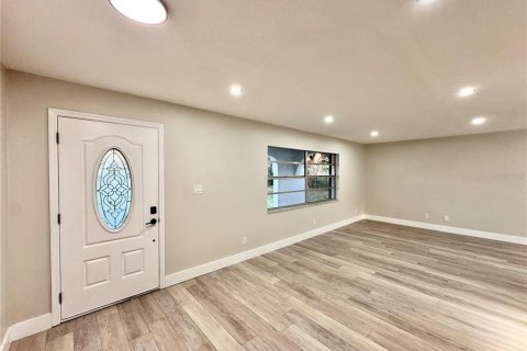 Casa en venta en Kissimmee, Florida, 3 dormitorios, 146.79 m2 № 1636860 - foto 4