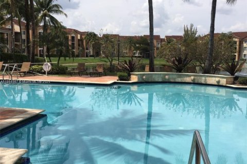 Condo in Miramar, Florida, 2 bedrooms  № 1874197 - photo 23