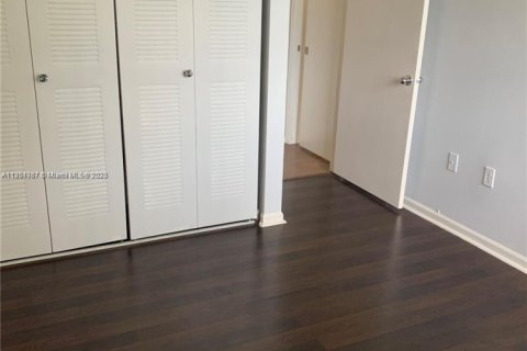 Condo in Miramar, Florida, 2 bedrooms  № 1874197 - photo 12