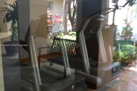 Condo in Miramar, Florida, 2 bedrooms  № 1874197 - photo 24