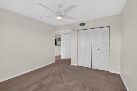 Condo in Boynton Beach, Florida, 3 bedrooms  № 2384934 - photo 22