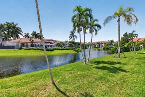 Condo in Boynton Beach, Florida, 3 bedrooms  № 2384934 - photo 3