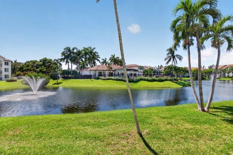 Condo in Boynton Beach, Florida, 3 bedrooms  № 2384934 - photo 2