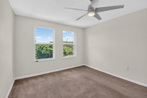 Condo in Boynton Beach, Florida, 3 bedrooms  № 2384934 - photo 23