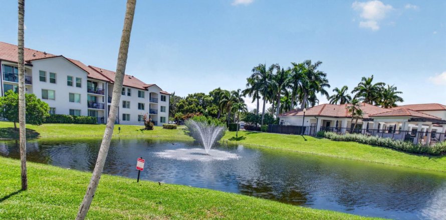 Condo in Boynton Beach, Florida, 3 bedrooms  № 2384934