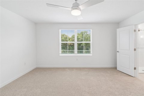 Townhouse in Davenport, Florida 3 bedrooms, 159.05 sq.m. № 2096385 - photo 24