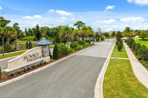 Casa en venta en Orlando, Florida, 4 dormitorios, 273.69 m2 № 2396780 - foto 4