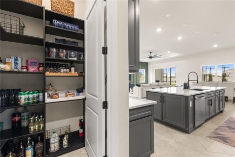Casa en venta en Orlando, Florida, 4 dormitorios, 273.69 m2 № 2396780 - foto 14