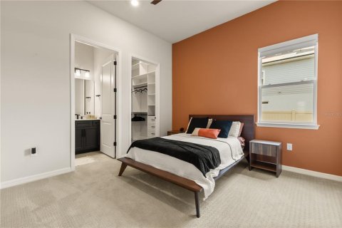 Casa en venta en Orlando, Florida, 4 dormitorios, 273.69 m2 № 2396780 - foto 18