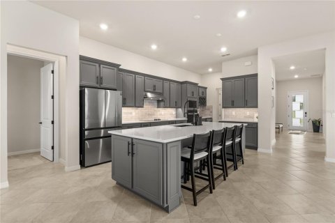Casa en venta en Orlando, Florida, 4 dormitorios, 273.69 m2 № 2396780 - foto 8