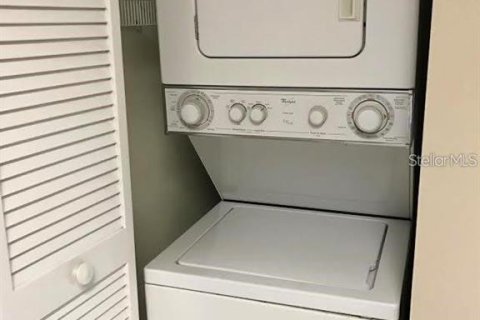 Condominio en venta en Orlando, Florida, 1 dormitorio, 58.71 m2 № 2229699 - foto 14