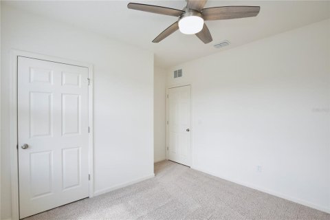 House in Mims, Florida 4 bedrooms, 178.84 sq.m. № 2333883 - photo 20