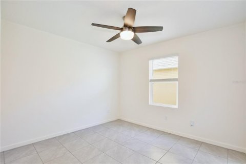 House in Mims, Florida 4 bedrooms, 178.84 sq.m. № 2333883 - photo 24