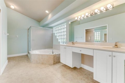 House in Ormond Beach, Florida 3 bedrooms, 177.44 sq.m. № 1612787 - photo 15