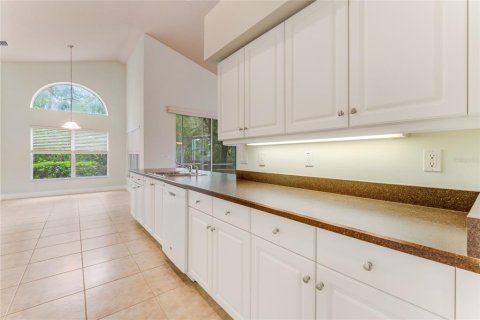 House in Ormond Beach, Florida 3 bedrooms, 177.44 sq.m. № 1612787 - photo 9