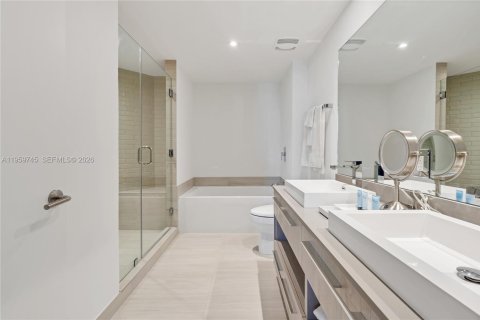 Condominio en venta en Hollywood, Florida, 2 dormitorios, 99.87 m2 № 2019975 - foto 17