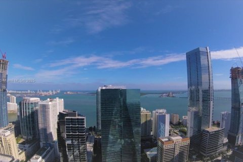 Condo in Miami, Florida, 2 bedrooms  № 1887939 - photo 9