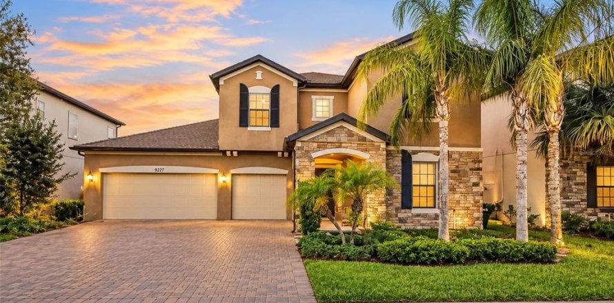Villa ou maison à Orlando, Floride 5 chambres, 301.1 m2 № 2421977