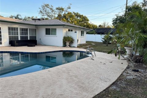 Villa ou maison à vendre à Sarasota, Floride: 4 chambres, 220.46 m2 № 1813486 - photo 23