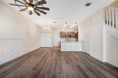 Townhouse in URBANA in Doral, Florida 3 bedrooms, 132.29 sq.m. № 2186390 - photo 3