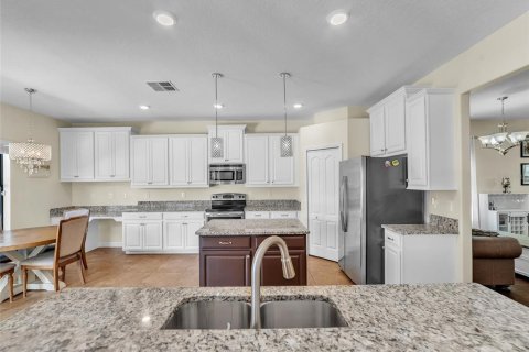 House in Land O' Lakes, Florida 6 bedrooms, 290.51 sq.m. № 1885553 - photo 16