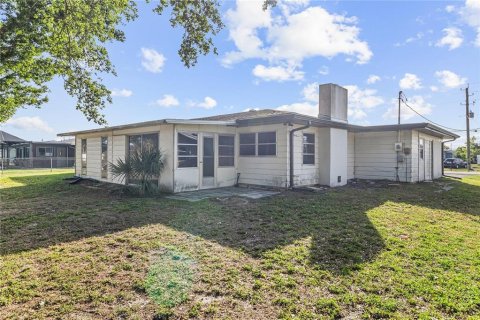 Villa ou maison à louer à Port Charlotte, Floride: 3 chambres, 129.97 m2 № 2096890 - photo 30