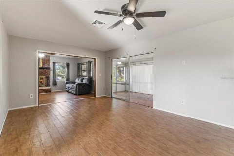Villa ou maison à louer à Port Charlotte, Floride: 3 chambres, 129.97 m2 № 2096890 - photo 11