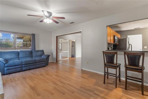 Villa ou maison à louer à Port Charlotte, Floride: 3 chambres, 129.97 m2 № 2096890 - photo 13
