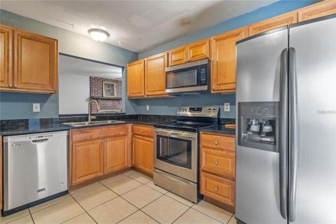 Villa ou maison à louer à Port Charlotte, Floride: 3 chambres, 129.97 m2 № 2096890 - photo 10