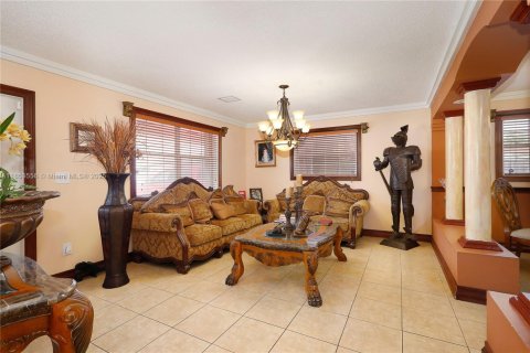 Casa en venta en Miami, Florida, 4 dormitorios, 194.54 m2 № 1871771 - foto 6