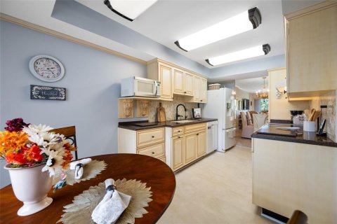 Copropriété à vendre à Clearwater, Floride: 2 chambres, 99.41 m2 № 2403500 - photo 8